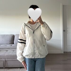 BRANDY MELVILLE! WHITE & BLACK WINDBREAKER JACKET!